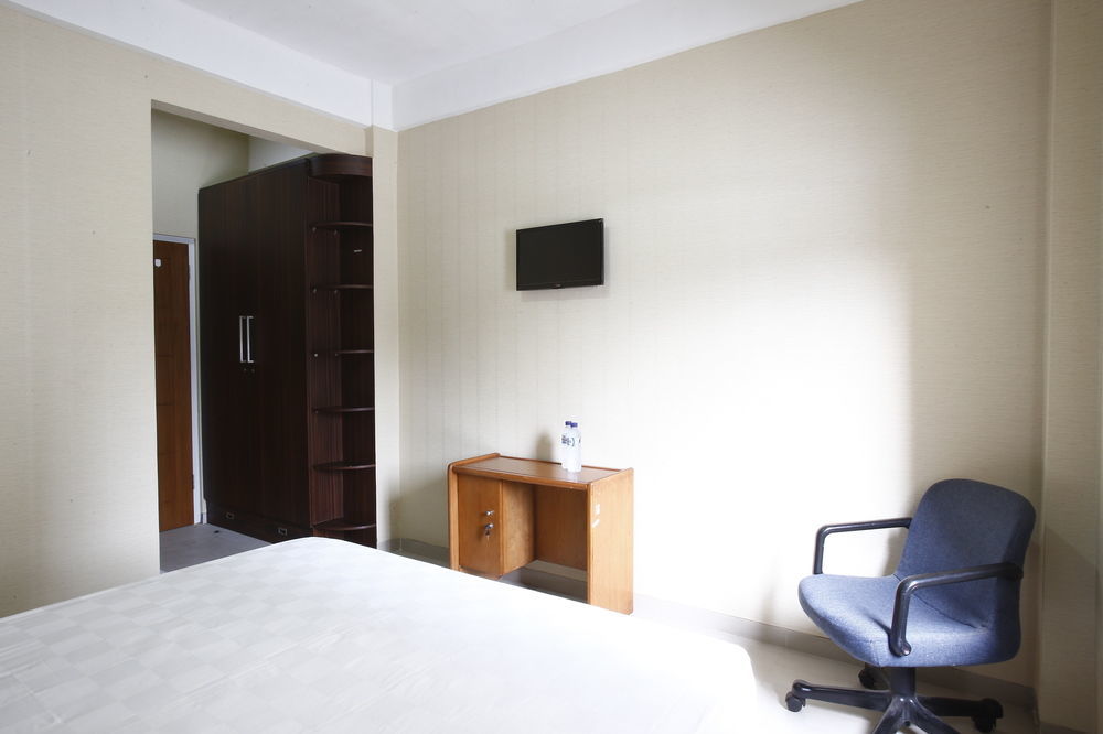 Reddoorz Near Cilandak Town Square Hotel Jakarta Eksteriør billede